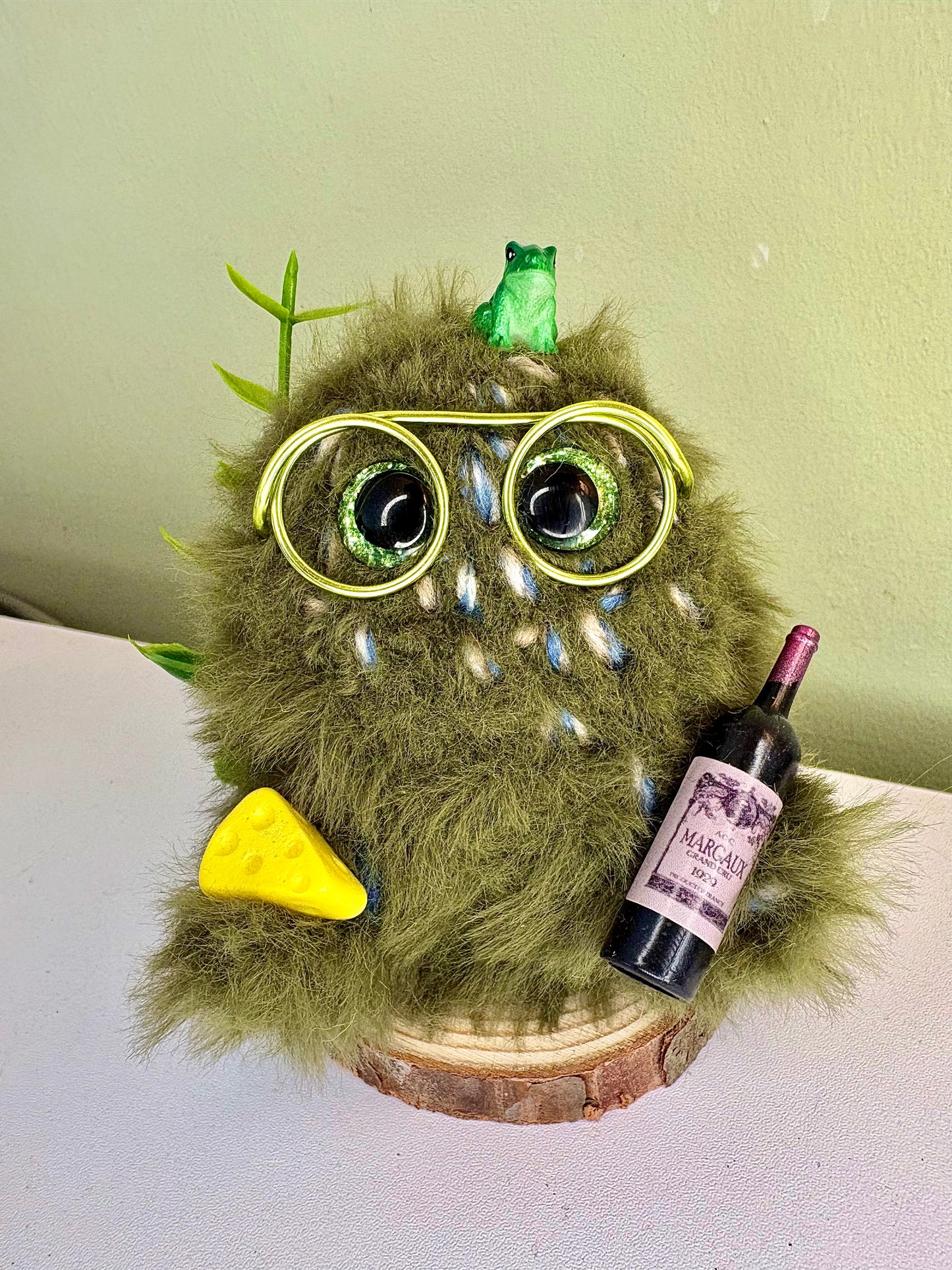 Adopt Moss Baby Merlot